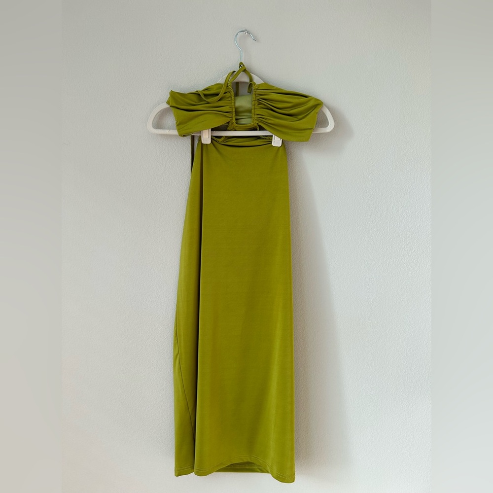 Showpo heath cut out halter neck midi dress - Picture 7 of 10